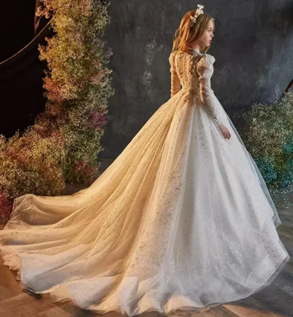 

Customized Elegant Flower Girl Dresses For Wedding Beaded Long Tail Floor Length Kids Birthday Party First Communion Ball Gown