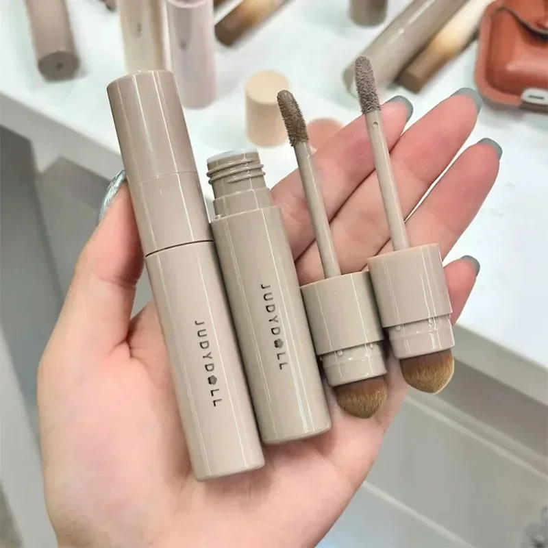 

Judydoll Brightening Liquid Highlighter Facial Contouring Nose Shadow Pink White Highlighter Stick With a Smudge Brush Makeup