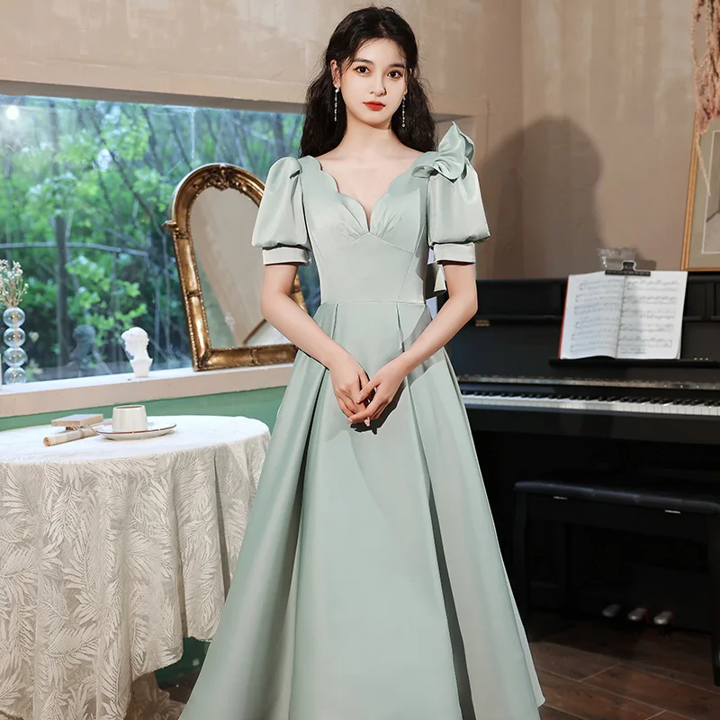 2024 new French dress simple engagement backless and thin Mori small toasting clothes women's satin light wedding dress