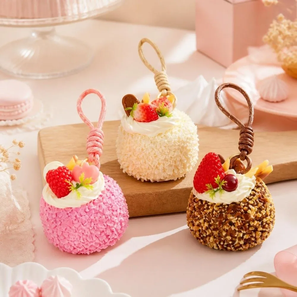 Keyring Realistic Simulation Cake Keychain Strawberry Decoration Mousse Cake Pendant Chocolate Fruit Cream Cake Hanging Girl