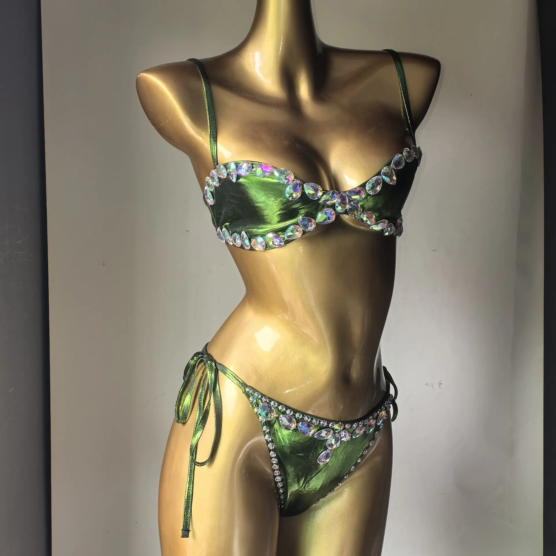 Sexy Beach Vacation Rhinestones Bikini Swimsuit Women Green Crystal Bikini Swimwear 2 Piece Set Bar Stage Bikini Beachwear