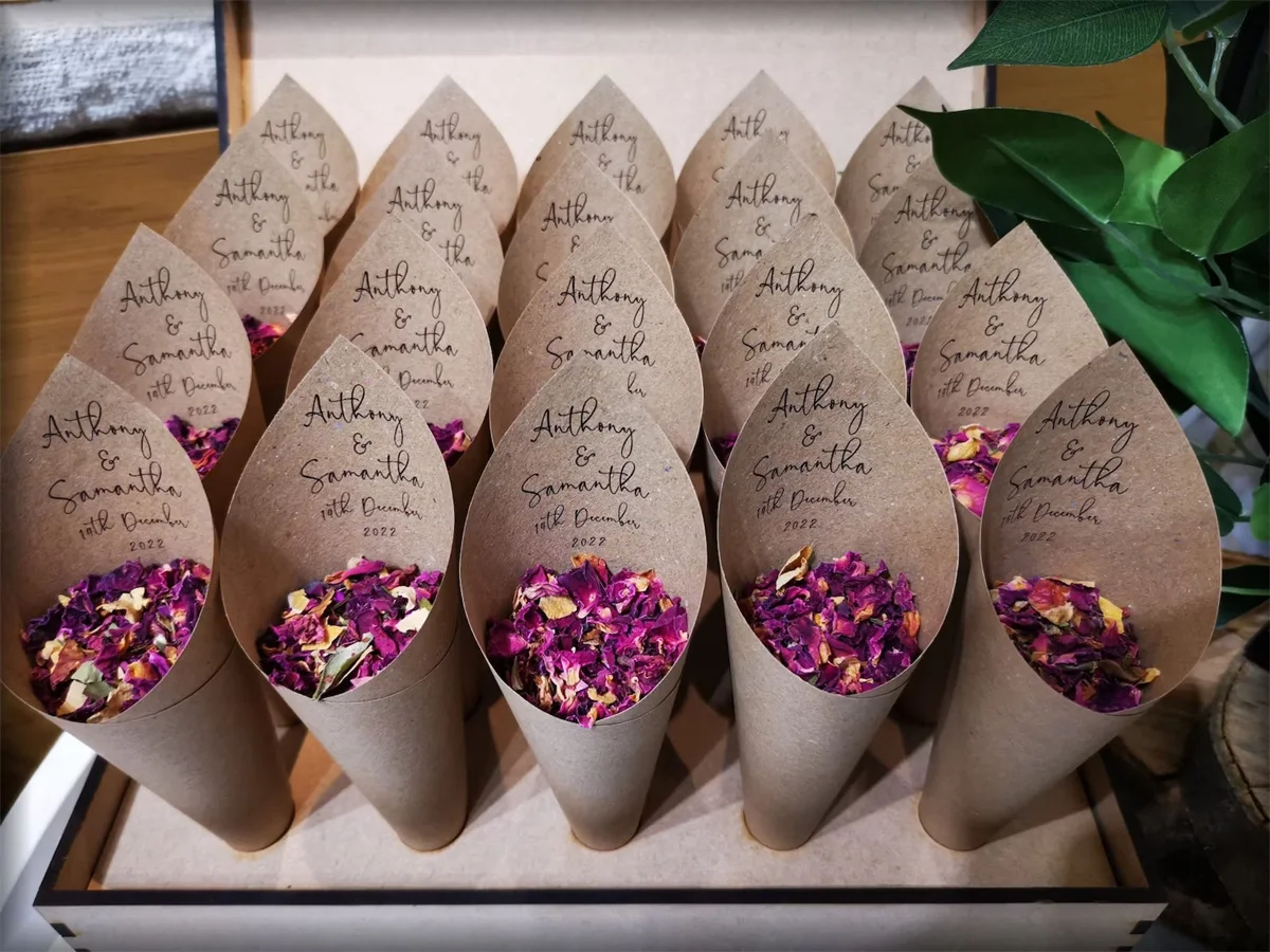 25pcs Confetti Cones - Personalised - Ready Rolled Confetti Cones