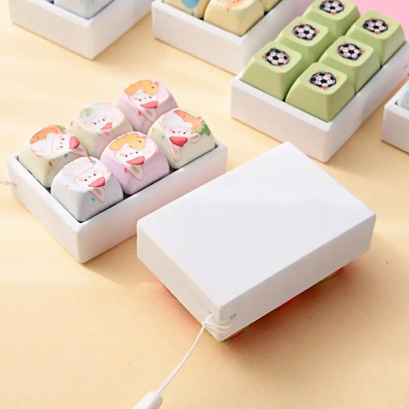 6-Tasten-Fußball-Tastatur, sensorische Klicktasten, Angstlindernder Fidget-Schlüsselanhänger, Entspannende Fidget-Geschenke – Detail 2