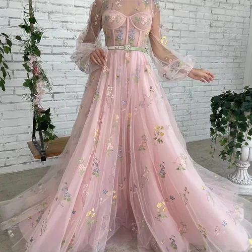 Abbigliamento da festa e vacanza