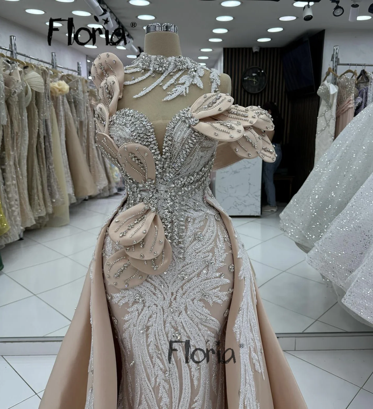 

Two Pieces Champagne Wedding Party Gown Luxury Beaded Lace Evening Dress Women Celebrity Prom Dresses With Train Customized 2025