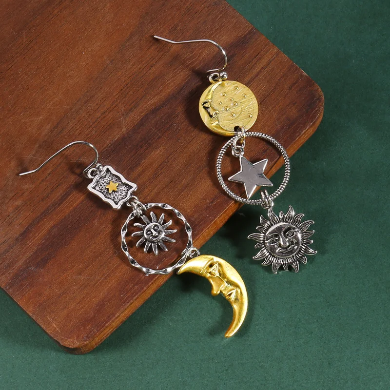 Greek Mythology Face Sun Moon Pendant Creative Design Women\'s Asymmetric Personality Pendant Earrings Party Gift Custom Jewelry