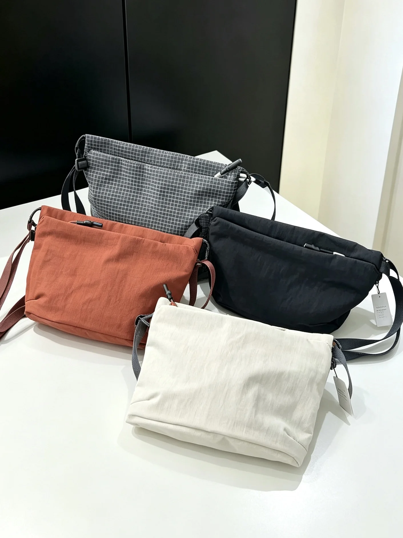 outdoor-waterproof-sacoche-single-shoulder-bag-35l-running-hiking-cycling-durable-nylon-crossbody-bag-for-men-and-women