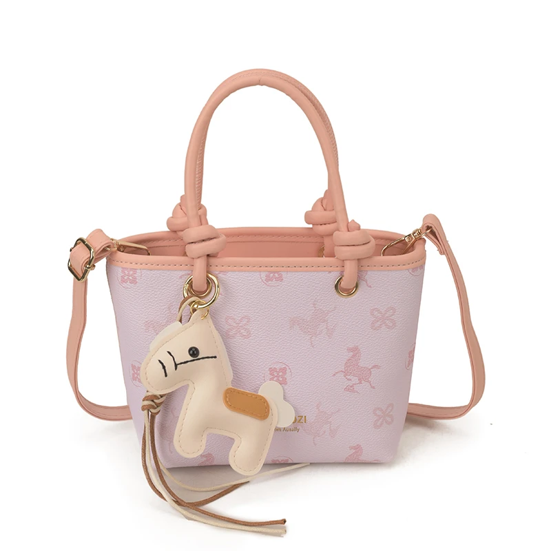 

Luxury Casual Classic Diaper Bag: Women's Messenger Shoulder Bag, Spacious Handbag With Vintage Look And Famous Designer Flair