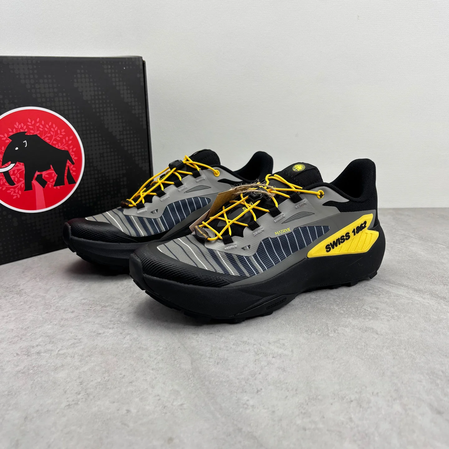 

New men's non-slip shock-absorbing wear-resistant jogging shoes casual walking shoes comfortable sports shoes running shoes