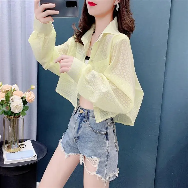 Hong Kong style white short sunscreen shirt for women with niche design and niche summer thin top loose outer sunscreen