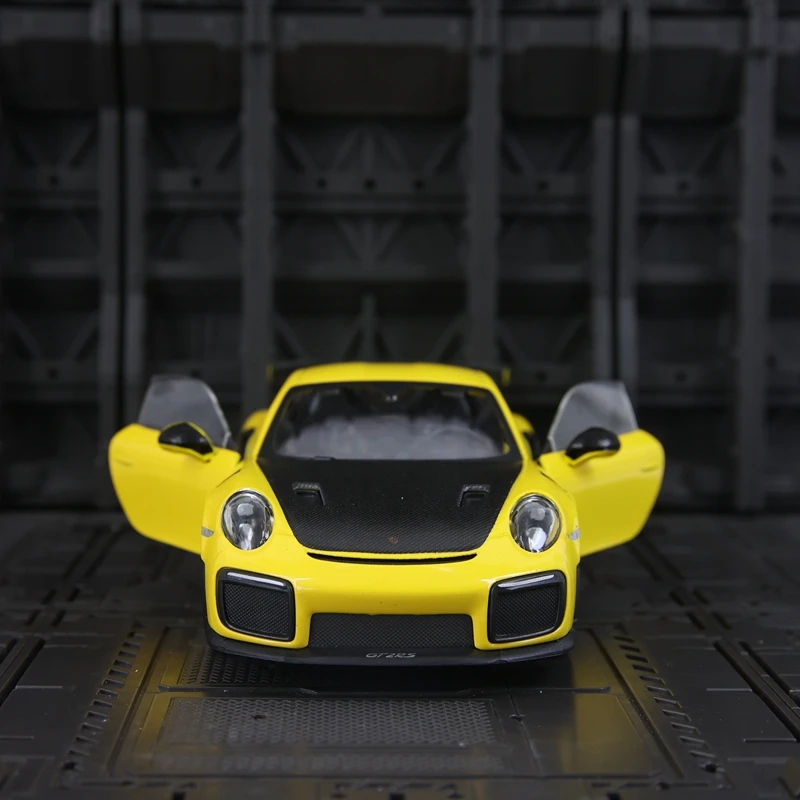 

Maisto 1:24 Simulation 2018, модель суперкара из сплава Porsche 911 GT2 RS, двери с обеих сторон, которые можно открыть боковые детали