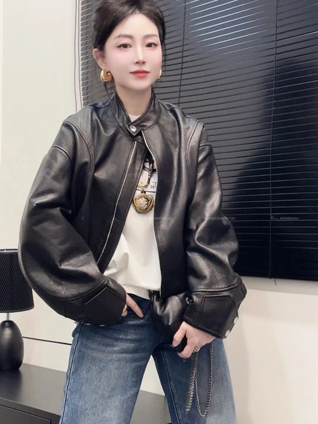 

Новая женская кожаная куртка Ning 2025 из натуральной овчины с длинными рукавами, на молнии, класса люкс, подходит для небольших размеров