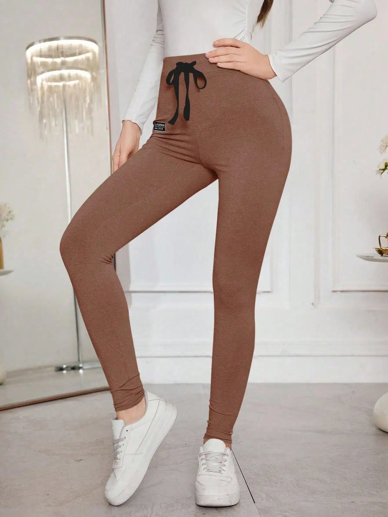 

Однотонные эластичные леггинсы с завязками на талии для женщин