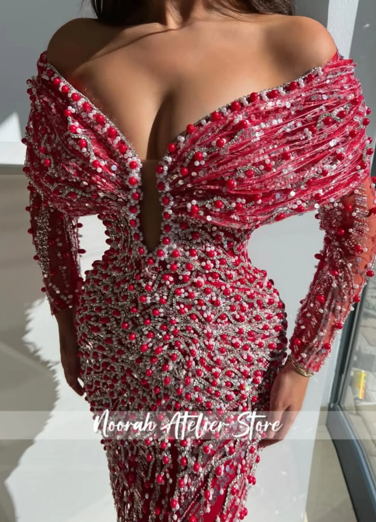 Abiti da sera con perle di paillettes di lusso con spalle scoperte rosse 2025 Abito da ballo con sirena per celebrità di Dubai da donna personalizzato
