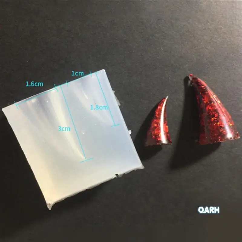 2X 悪魔ホーンシリコーン型動物ホーンペンダントジュエリーメイキング UV 樹脂金型ドームカボションエポキシ樹脂金型