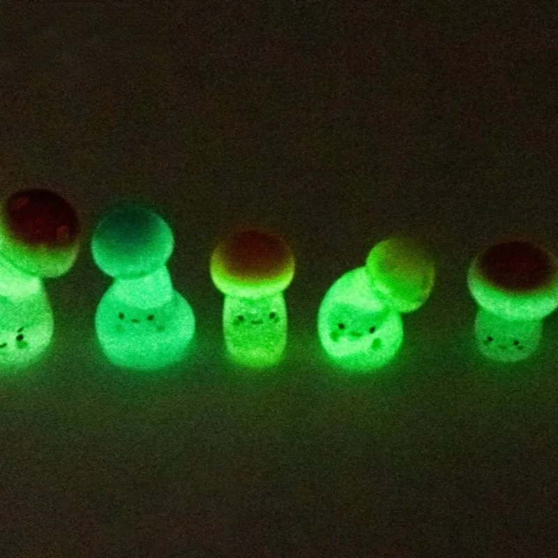 10PCS Luminous Tilted Head Mini Mushrooms, Moss Farming Farm Glowing Curved Small Mushrooms, Bonsai Flowerpot Mini Decorations