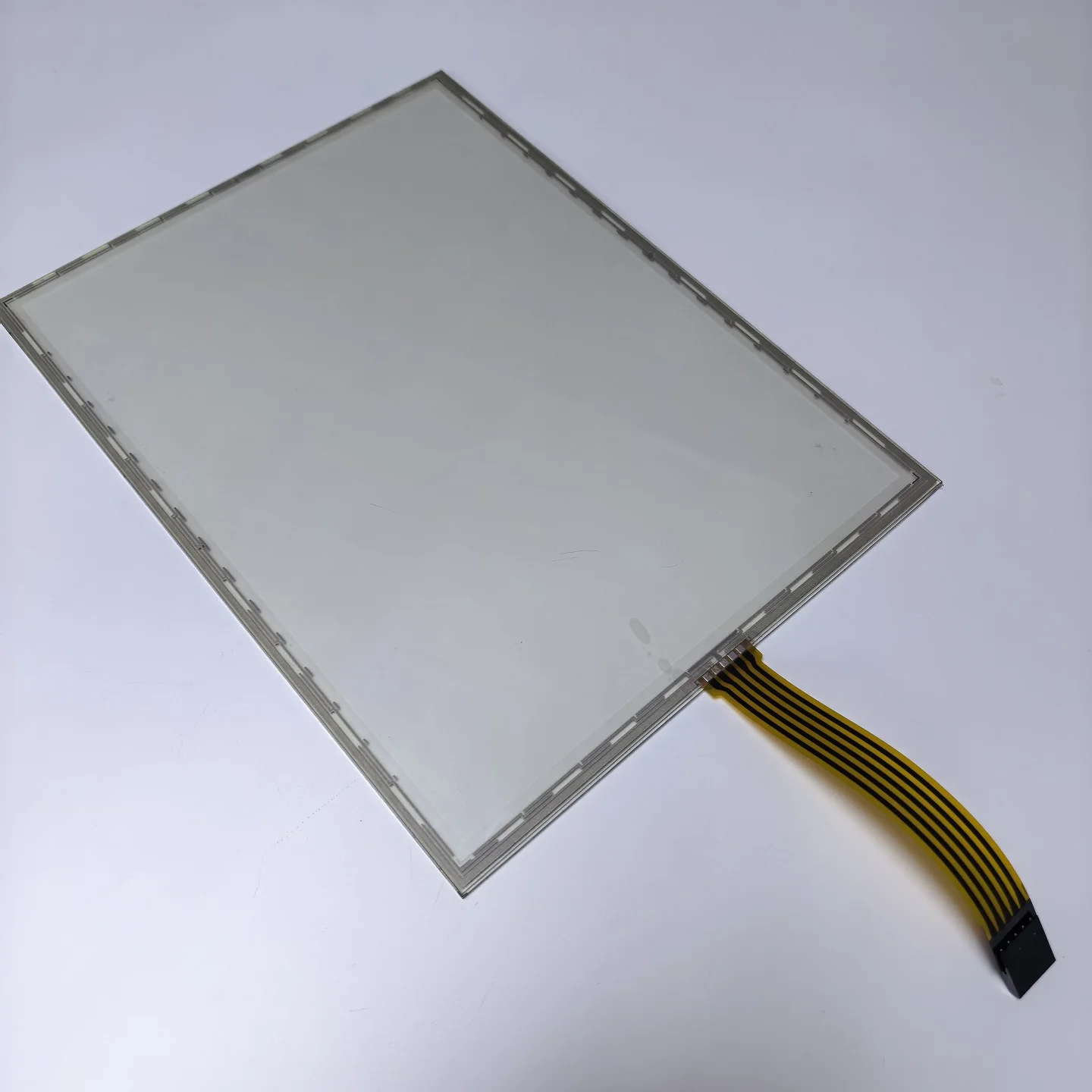 The 10.4-Inch Resistive Touch Screen 5-Wire Is Suitable for Industrial Vehicle Scenarios with a 4:3 Touch Ratio