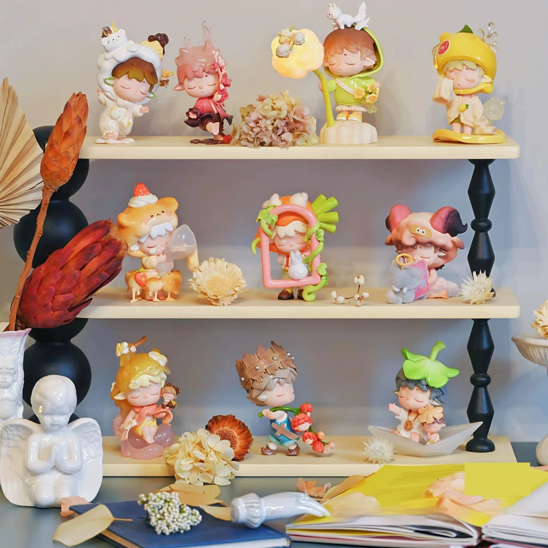 

In Stock Authentic Heyone MIMI Mini World Collectible Figure Trendy Blind Box Toy New 2025 Display Piece Gift For Girls Holiday