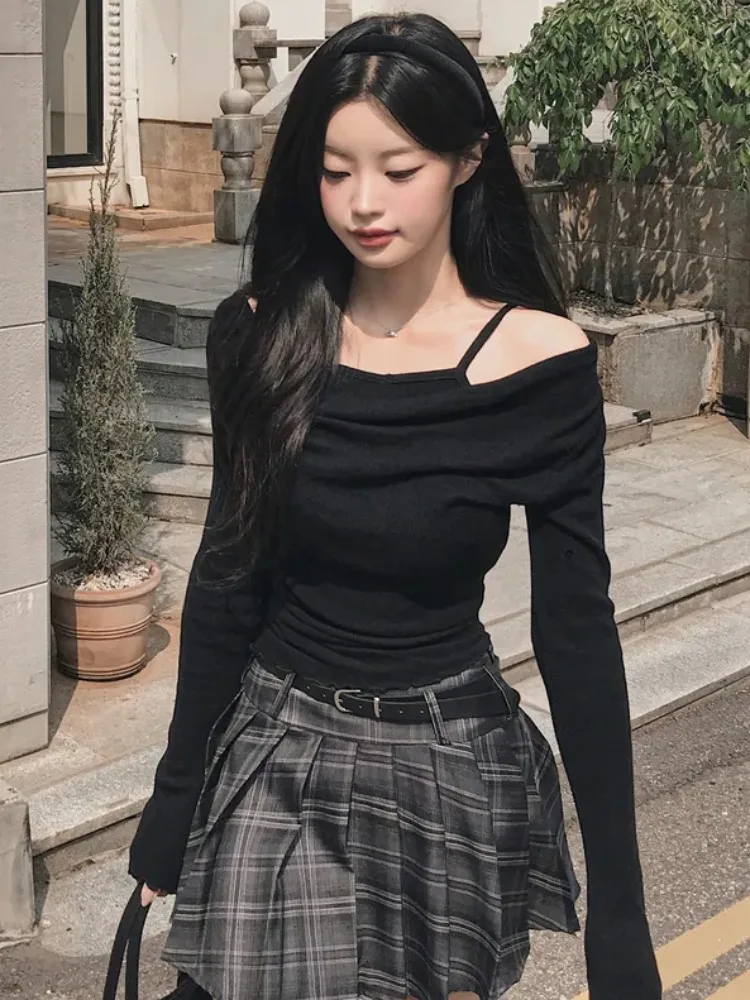 Fashionable Splice Design Slim Fit Shoulder Bared Knitted Sweater for Women Chic Style Pure Desire Two-Piece Look Casual Wear