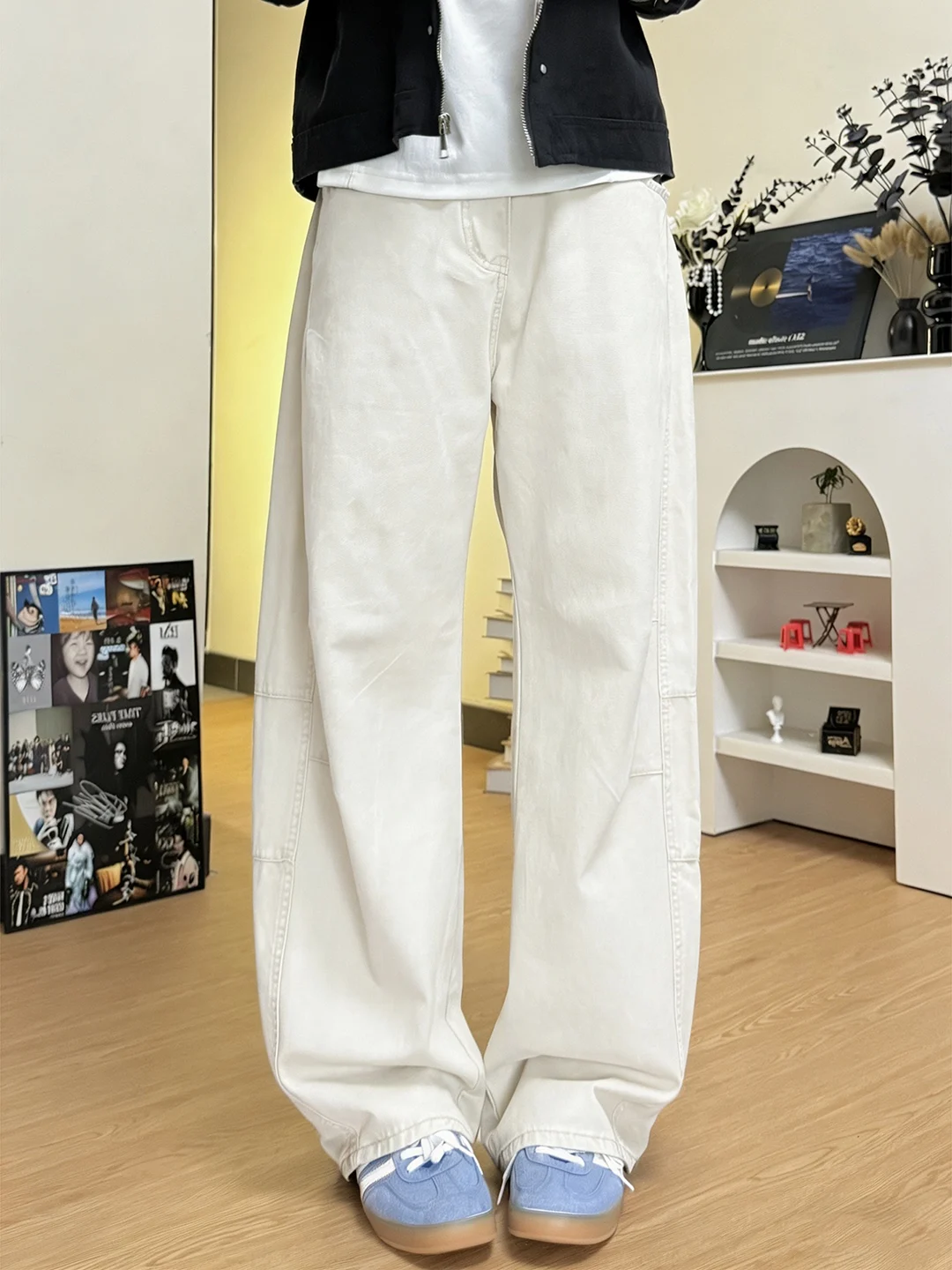 

Мужские брюки-карго светло-бежевого цвета из чистого хлопка, деконструированные, широкие, плиссированные, прямые, слегка расклешенные, с эффектом потертости