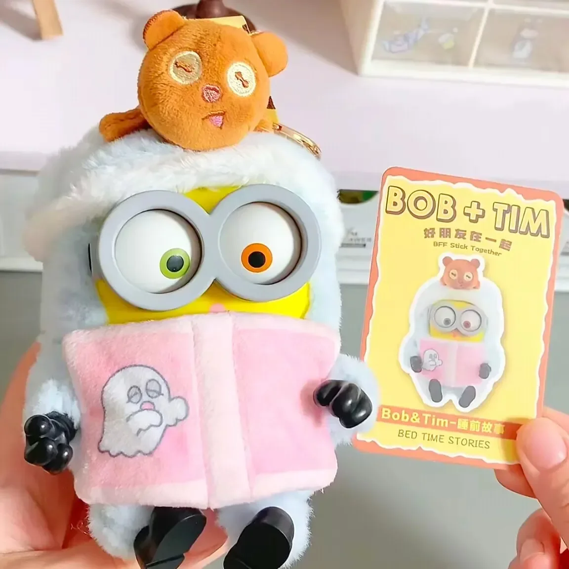 52TOYS Minions: Niedliche Plüschpuppen in Überraschungsbox, Vielseitiger Schlüsselanhänger, Dekoration für Rucksack und Tasche, Weiches Spielzeug, Geschenke – Detail 9
