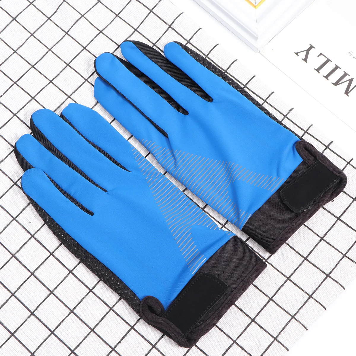 

Non Gloves for Diving Snorkeling Riding Breathable Non-slip Swimming Men and Women