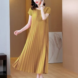 2024 Summer New Pleated Dress Women's Solid Color Short Sleeve Loose Large Size Short Sleeve Knee Long Dress