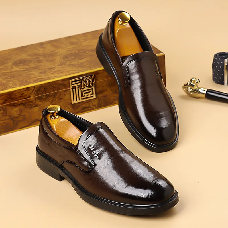 

2026 New Casual Leather Oxford Shoes Mens Fashion Outdoor Office Loafers Comfy Antiskid Driving Shoes Dress Business Shoes