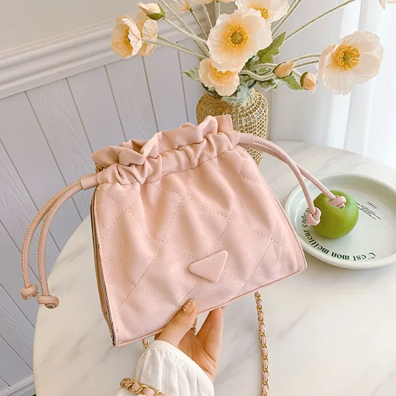 Niche fashion drawstring chain small bag women's new versatile bucket bag
