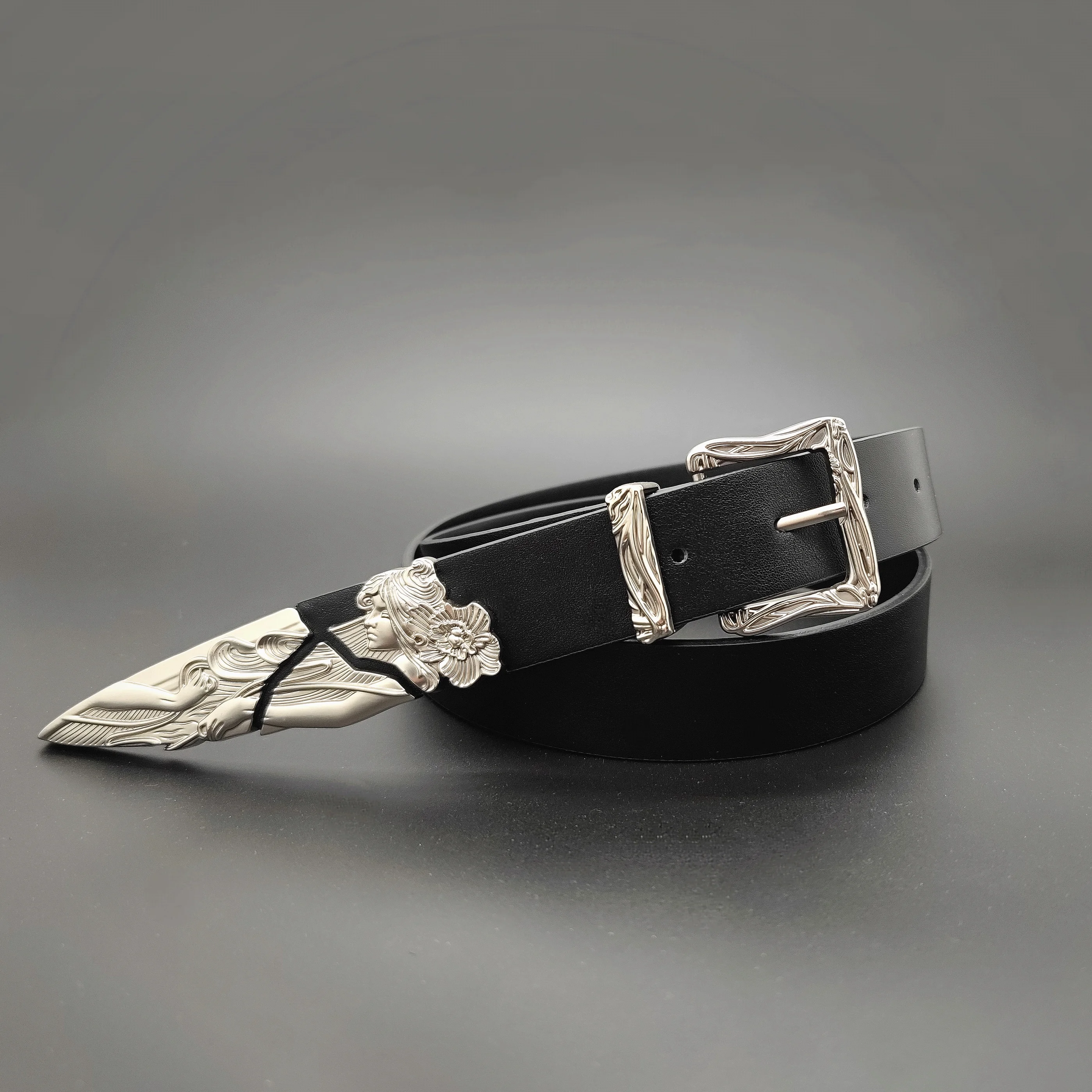 

Irrgular Silver Curving Buckle Waist Belts Unisex Punk Y2K Rock Street Jeans Strap Luxury Designer Cinturones Para Hombre Belts