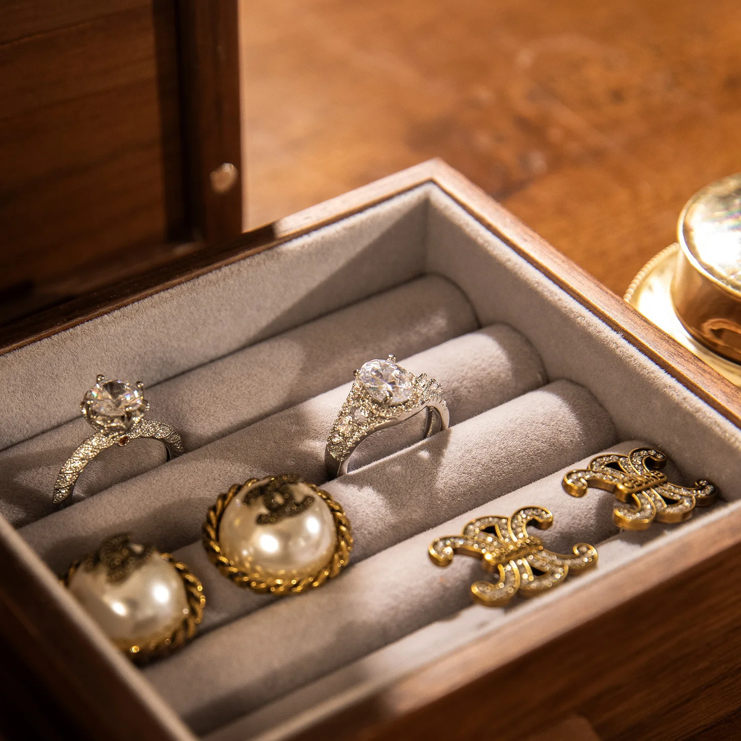 Schmuck Aufbewahrungsbox Massivholz Schmuck Ring Halskette Mehrschichtige funktionale Schublade Licht Luxus High-End Gold Holz Schmuckschatulle