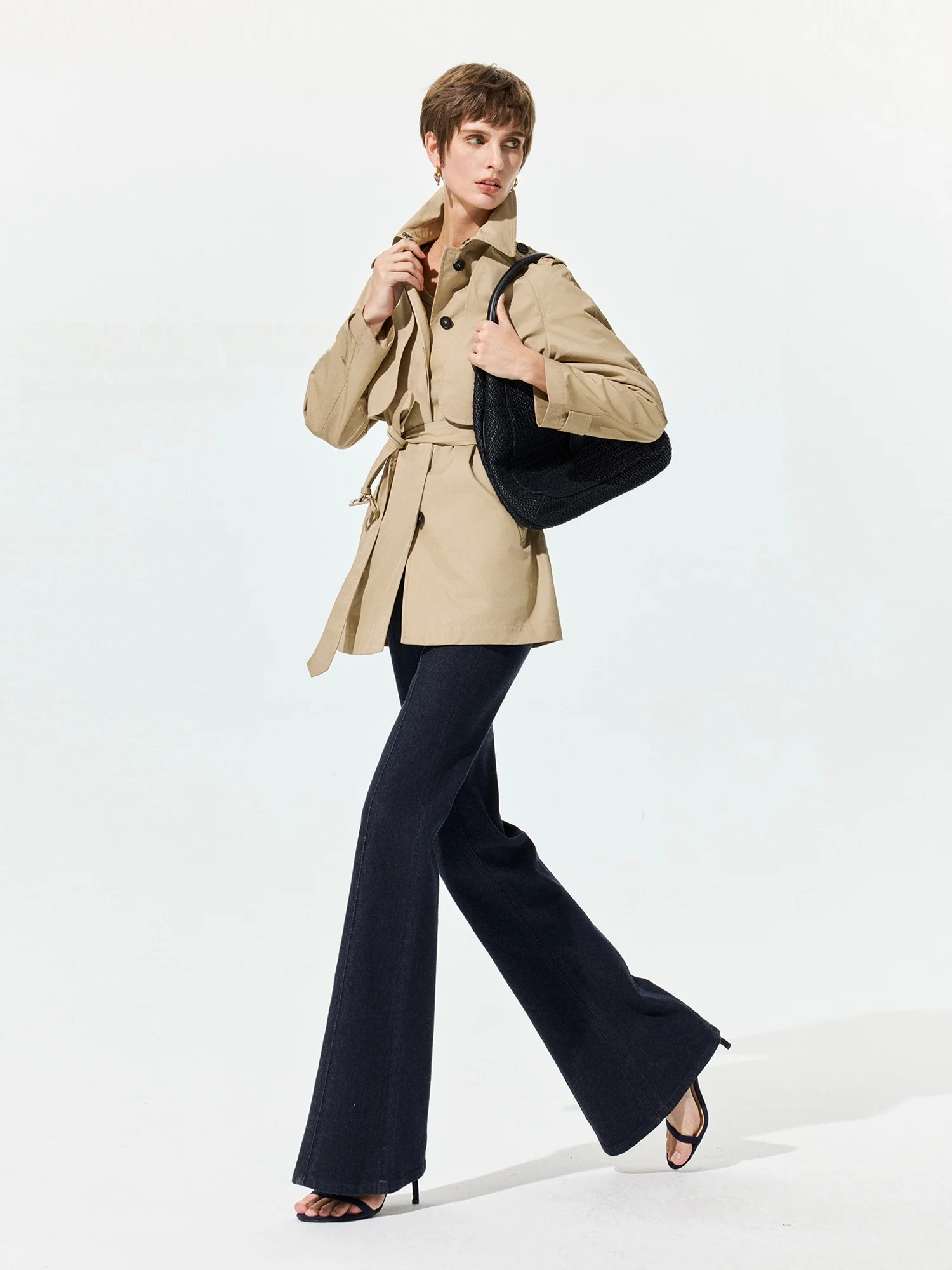 

Colin Wang Casual Denim Flared Jeans Slimming Women's Cotton Stretch Zipper Fly l Waist Spring 2026 Series