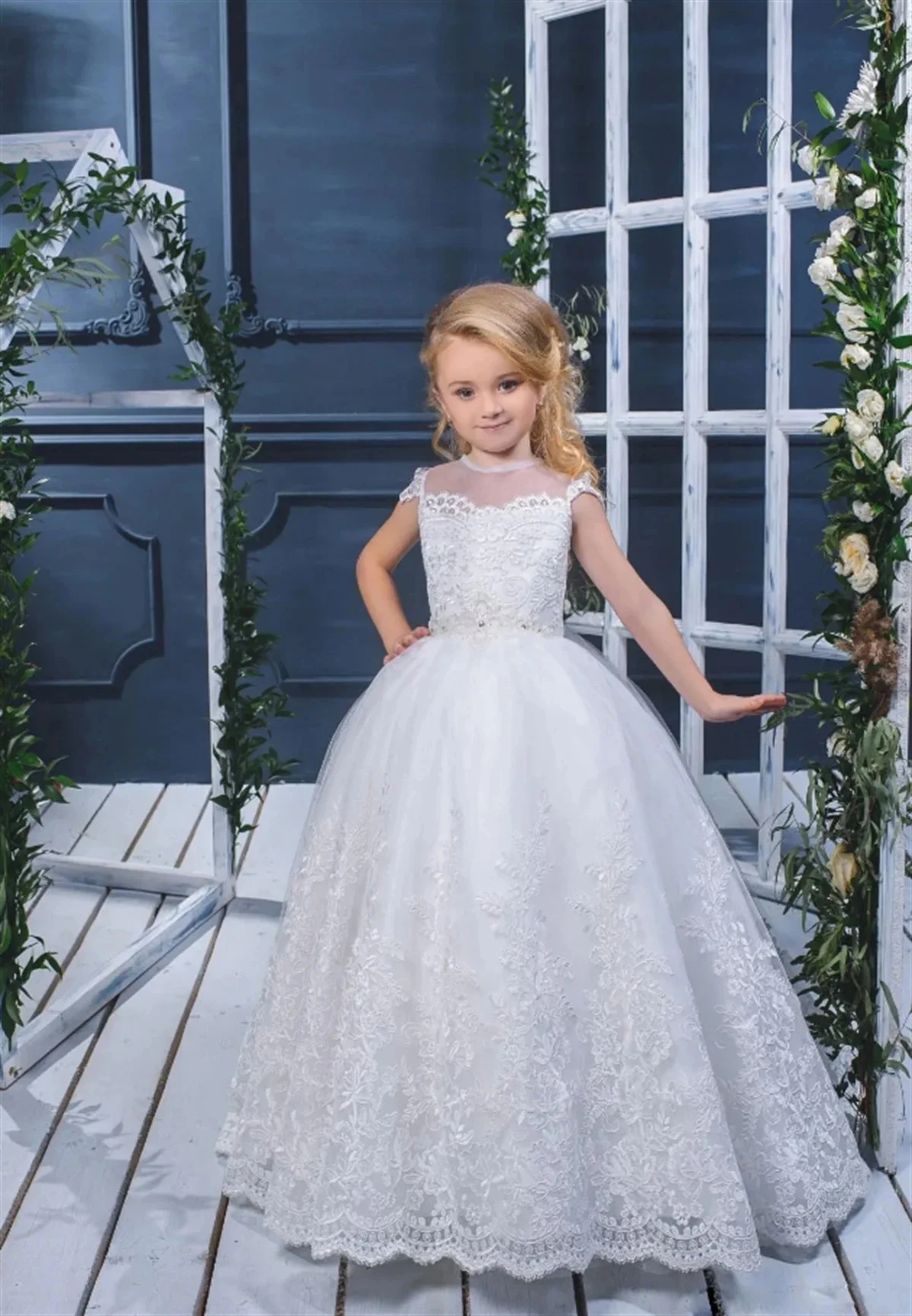 

Elegant Lace Flower Girl Dress For Wedding Applique Beading Tulle Puffy Cap Sleeve Child First Eucharistic Birthday Party Dress