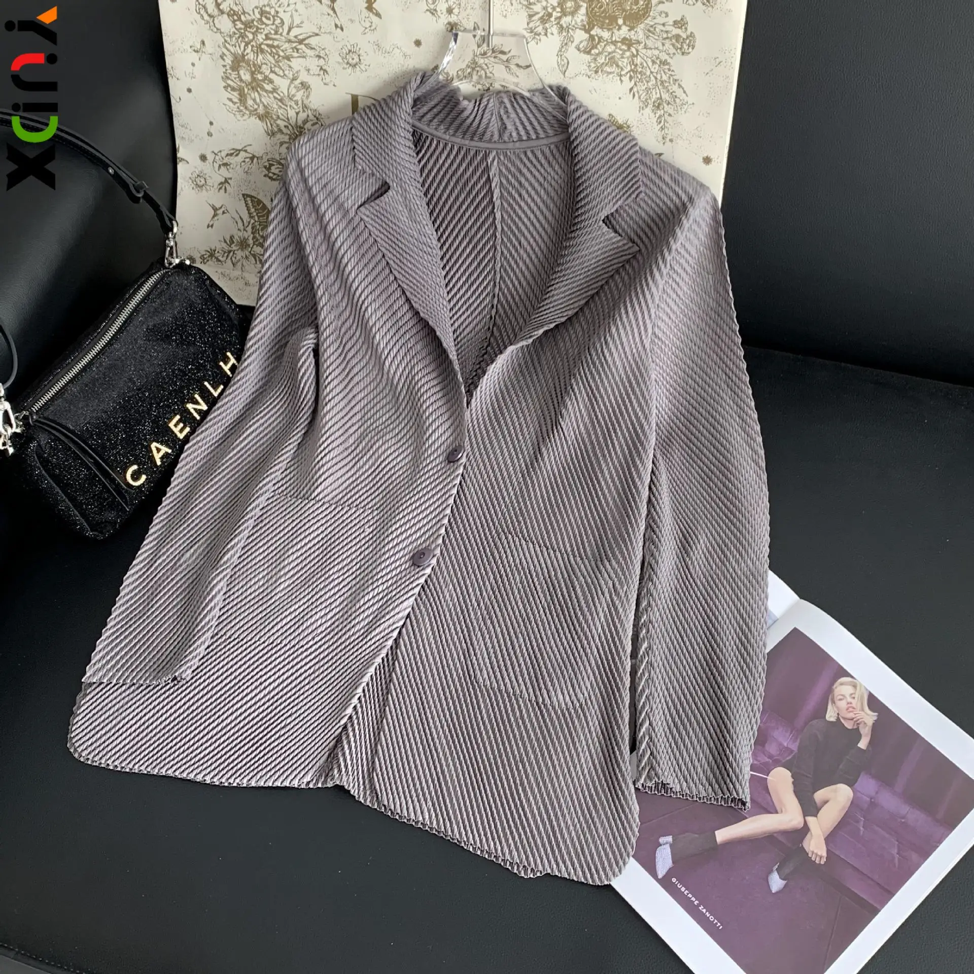 Miyake Single Breasted Slim Long Sleeve Women's Pleated Suit Solid Color Harajuku Fashion Single Breasted Top 2024 Summer New