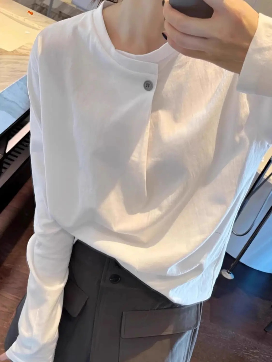 

2025 Autumn New Korean White Long Sleeve T-shirt for Women Causal Inner White T-shirts