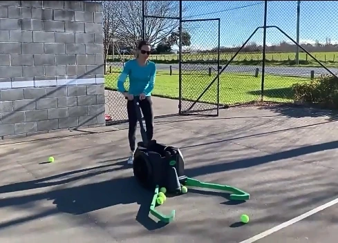 Macchina per la raccolta delle palline da tennis Non è necessario piegare la macchina per la raccolta delle palline da tennis Carrello per la raccolta delle palline da tennis