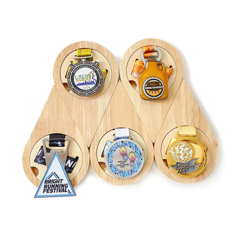 Organizador de medallas Hexagonal en forma de lágrima de madera, soporte para herramientas de decoración del hogar, álbum de medallas, patrones combinados de varias piezas disponibles