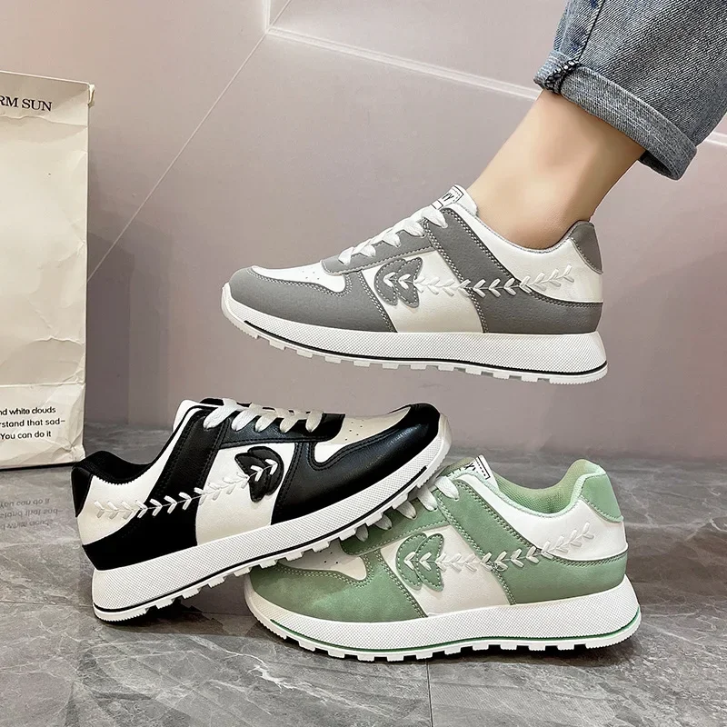 

Running Shoes Woman New Fashion Lace-up Sneakers Women Shoes Flat Breathable Walking Sports-Shoes Casual Vulcanized Sneakers