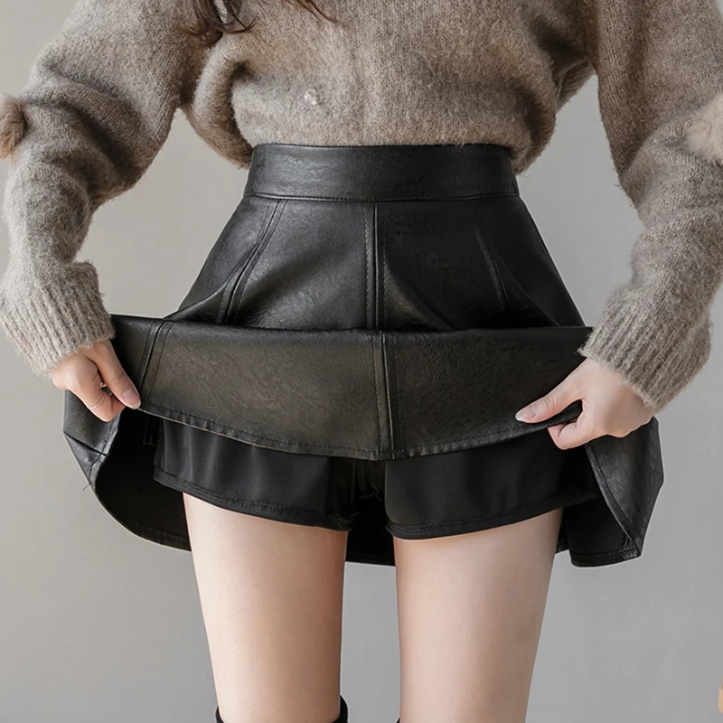 秋冬PUレザーミニスカート レディースファッション ハイウエスト キュート ブラック スカート ショートパンツ付き Aライン スケータープリーツスカート