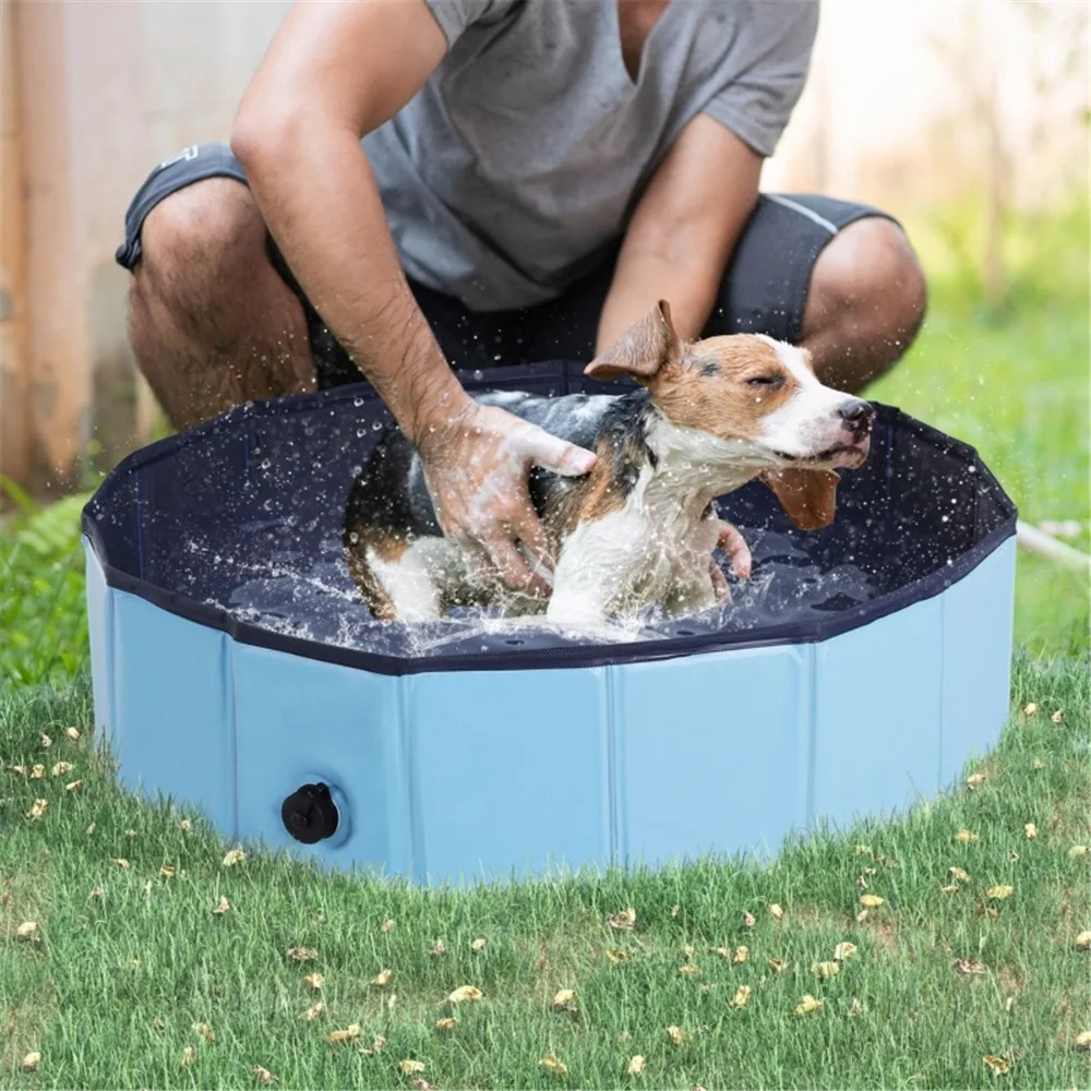 Dog Pool The closure and the bottom made of PVC with support planks to hold shape