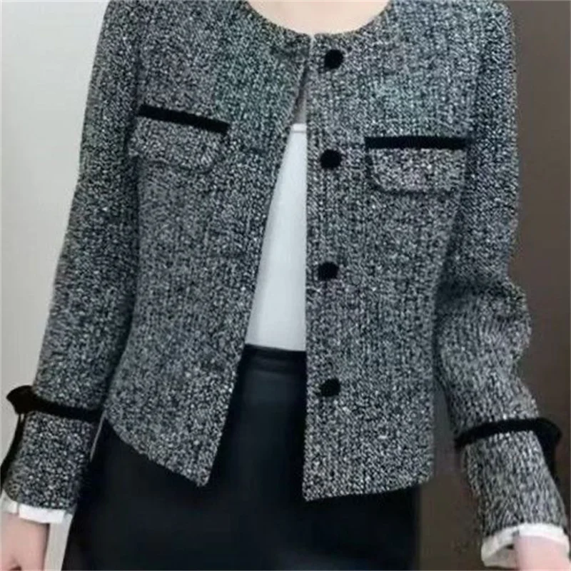 

Легкая ароматная ветровка 2026: Новая весенне-осенняя универсальная короткая куртка с круглым вырезом, однобортная, повседневная верхняя одежда