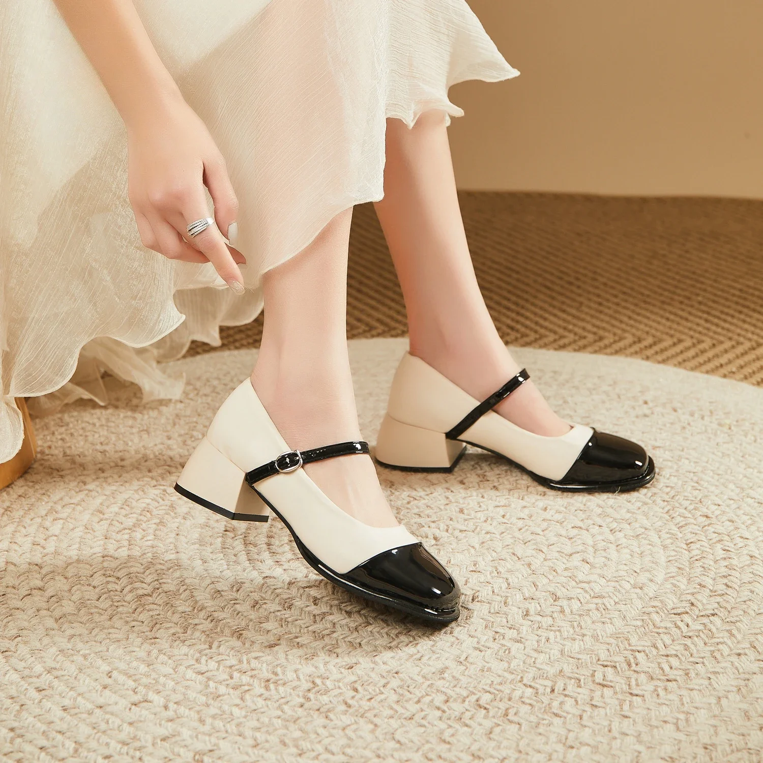 

Женская обувь на квадратном каблуке, Бежевая обувь средней длины в японском стиле с ремешком и пряжкой, в стиле «лолита», в готическом стиле, Y2k