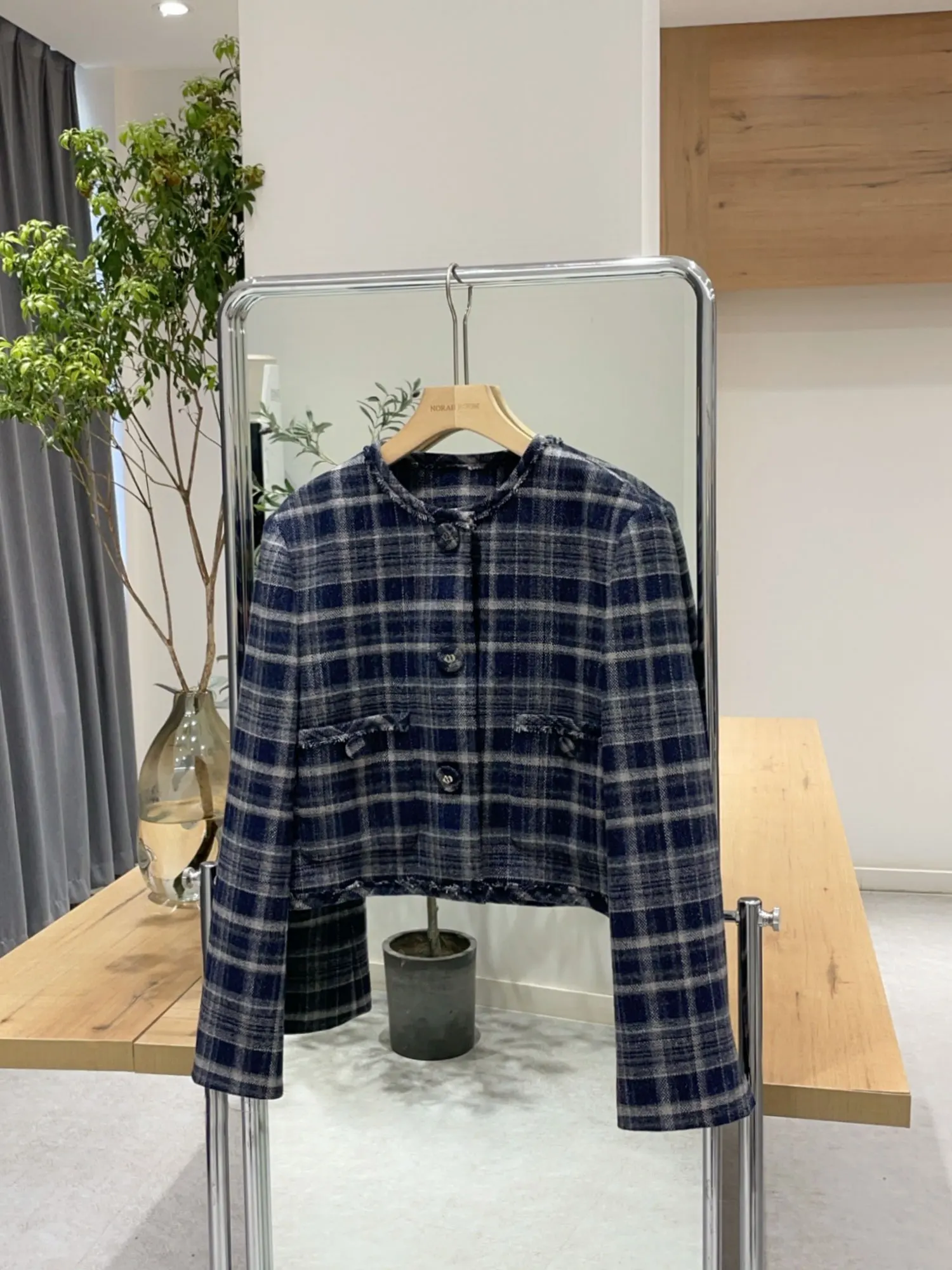 Nok Xiaola Authentic Vintage Plaid Pocket Short Coat Women's Spring 2026 Waist-Cinching Wool Blend Fashion Outerwear