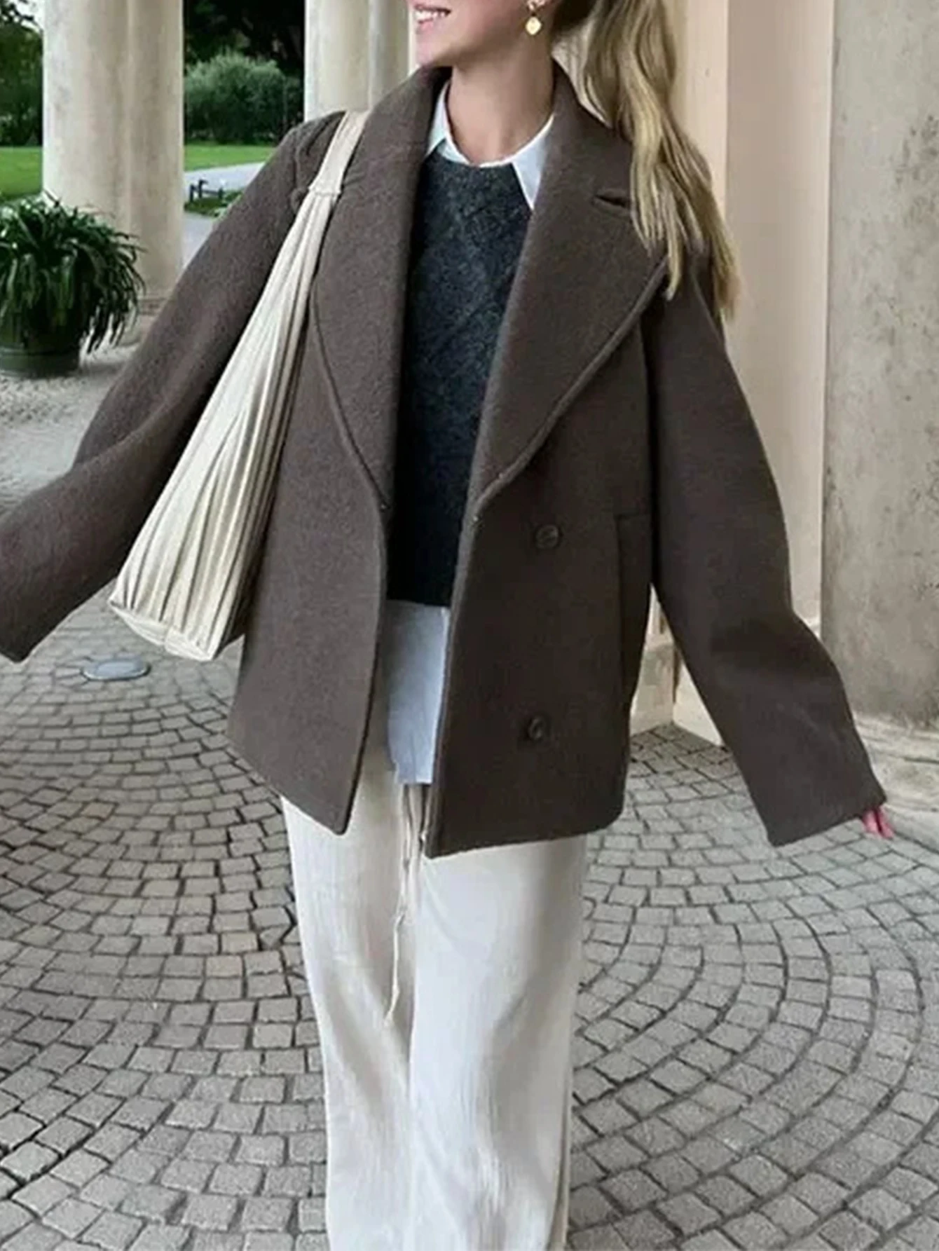 

Женское зимнее модное пальто, удобное однотонное уличное повседневное пальто с лацканами и длинными рукавами, простой дизайн для повседневных мероприятий