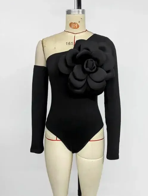 

Women's Bodysuits 2025 New Party Elegant and Sexy Three-Dimensional Decoration Single Shoulder Off Shoulder Solid Short Jumpsuit