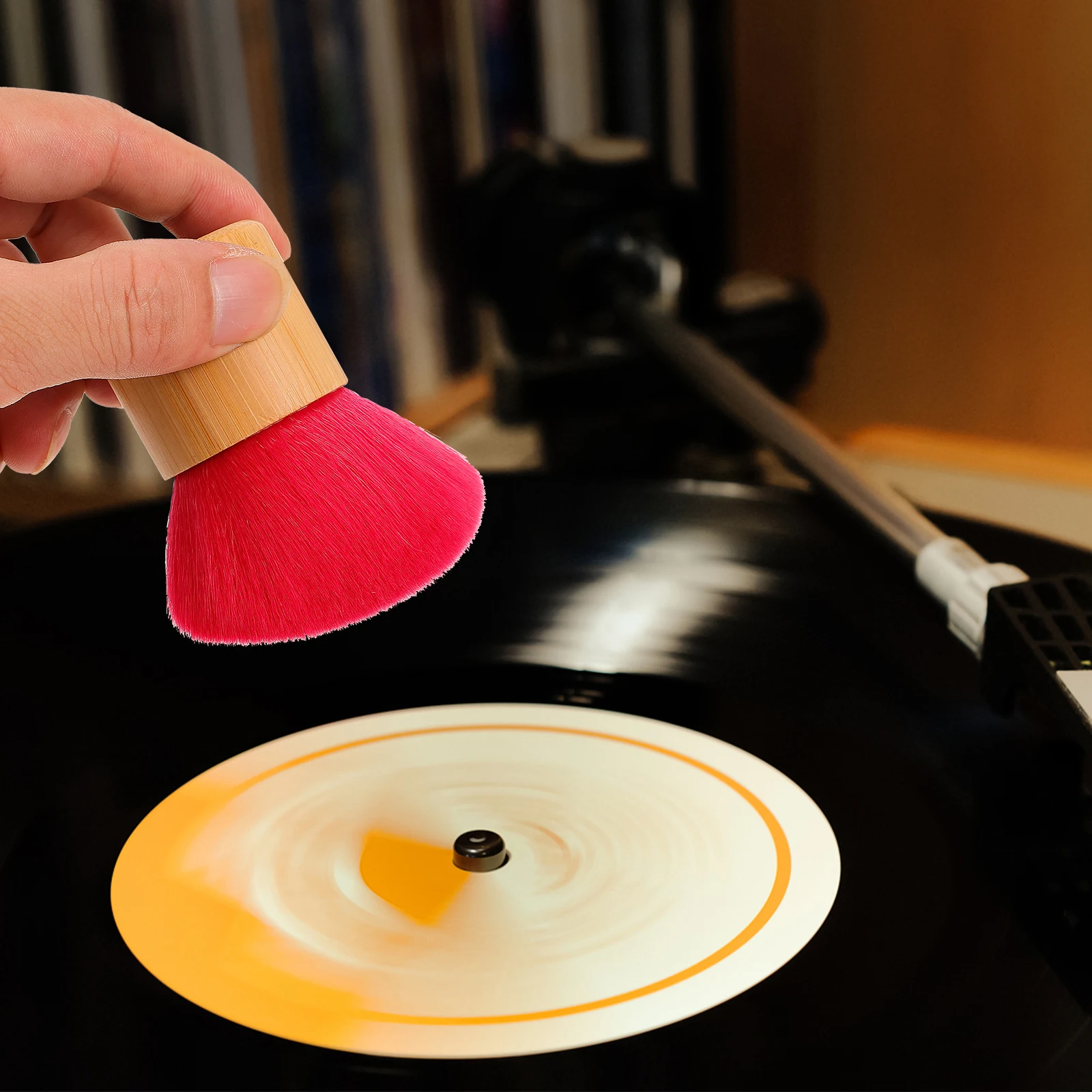 

Premium Vinyl Cleaning Anti-Static Fiber Bristles Dust Removal Durable Wooden Handle Crisper Sound Turntable Enthusiasts Tool