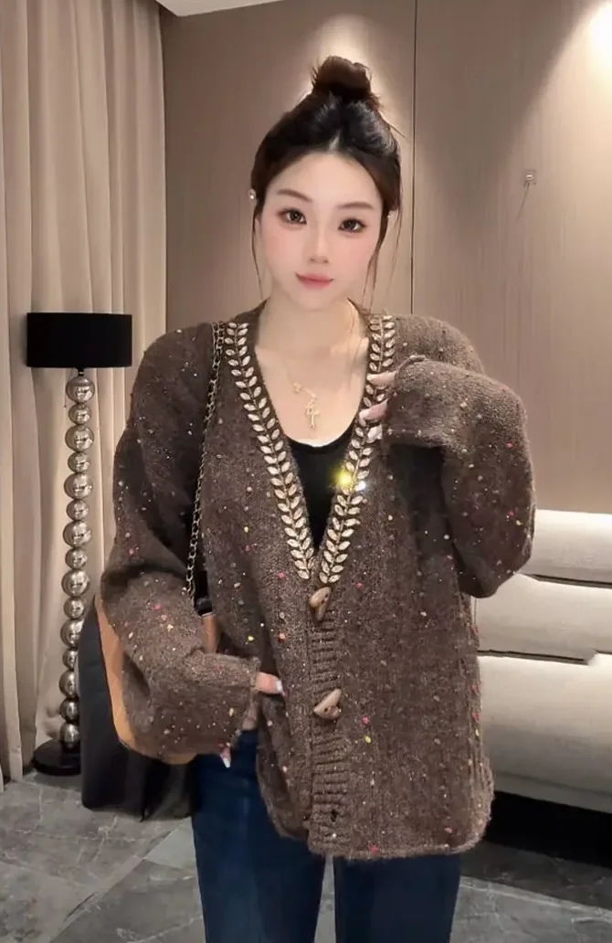 

Casual Loose Knitted Long Sleeve V-Neck Beading Soft Sweater Lazy Style Open Cardigan for Women Autumn New Arrival F168