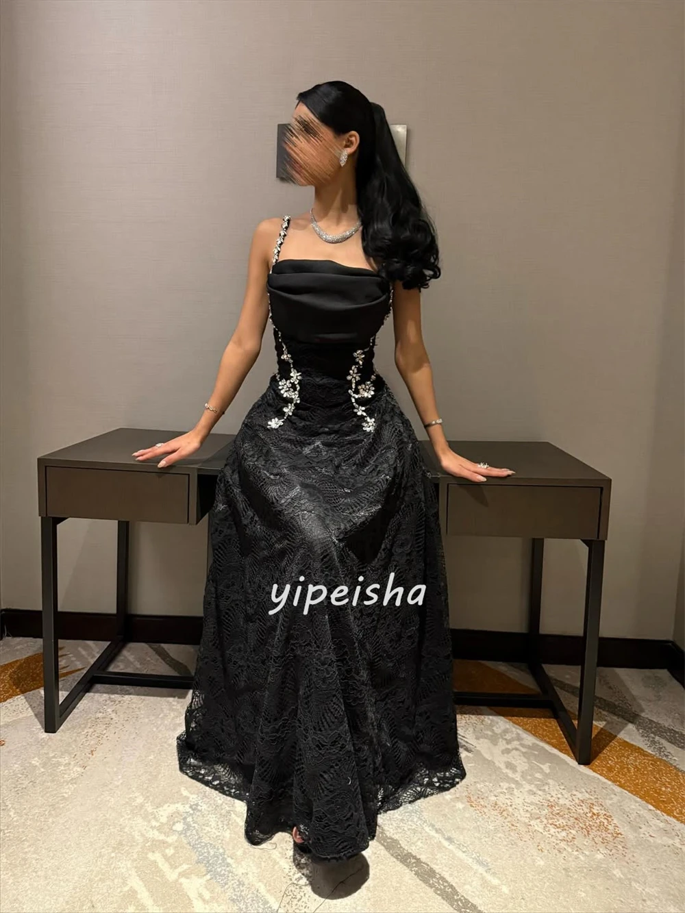 맞춤형 우아한 패션 레이스 라인스톤 플리츠 A라인 스파게티 스트랩 롱 드레스 맞춤형 행사 드레스 사이즈 가능