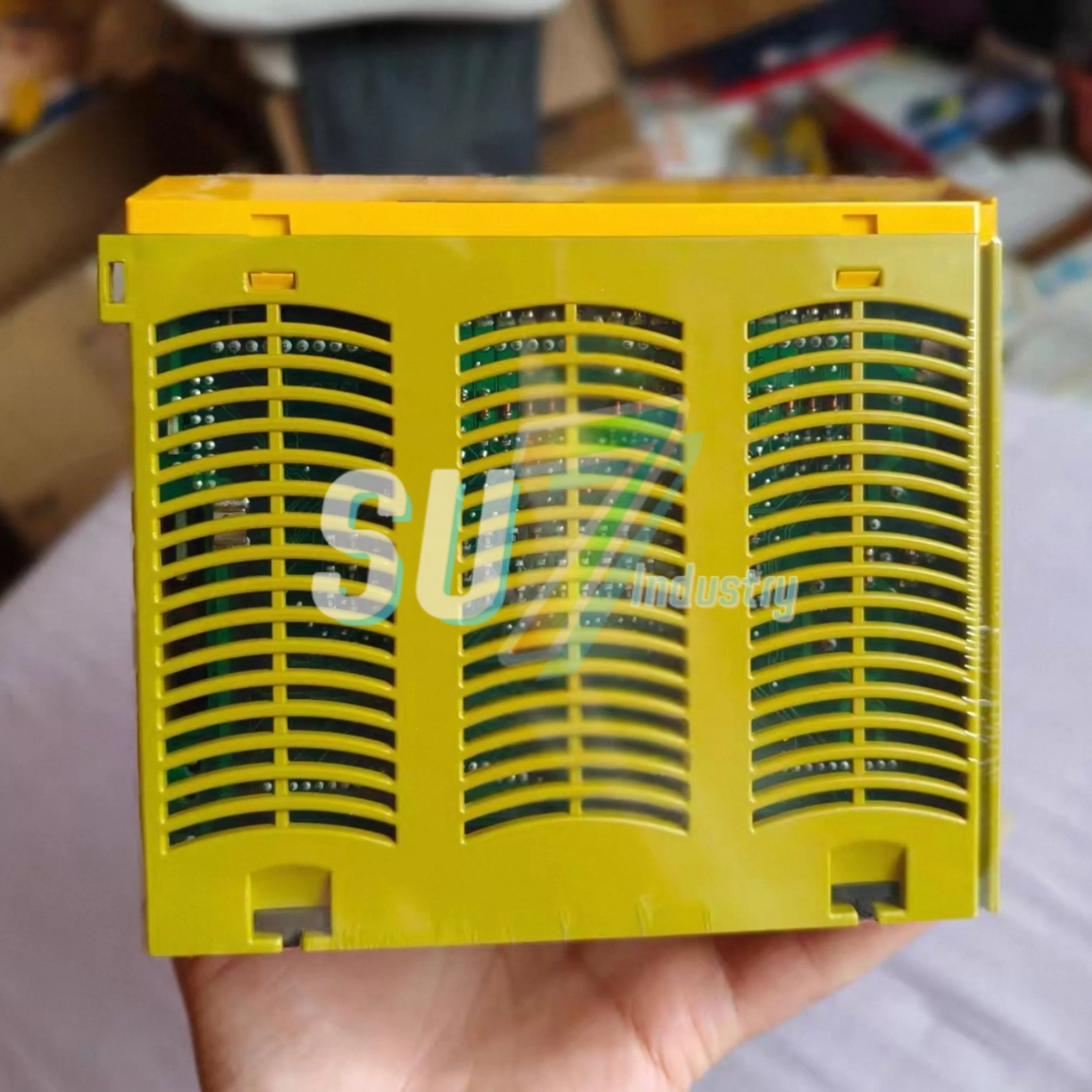 

773104 PNOZ m1p 773105 PNOZ m1p 773110 PNOZ m0p 773111 PNOZ m1p Контроллер безопасности новый в наличии