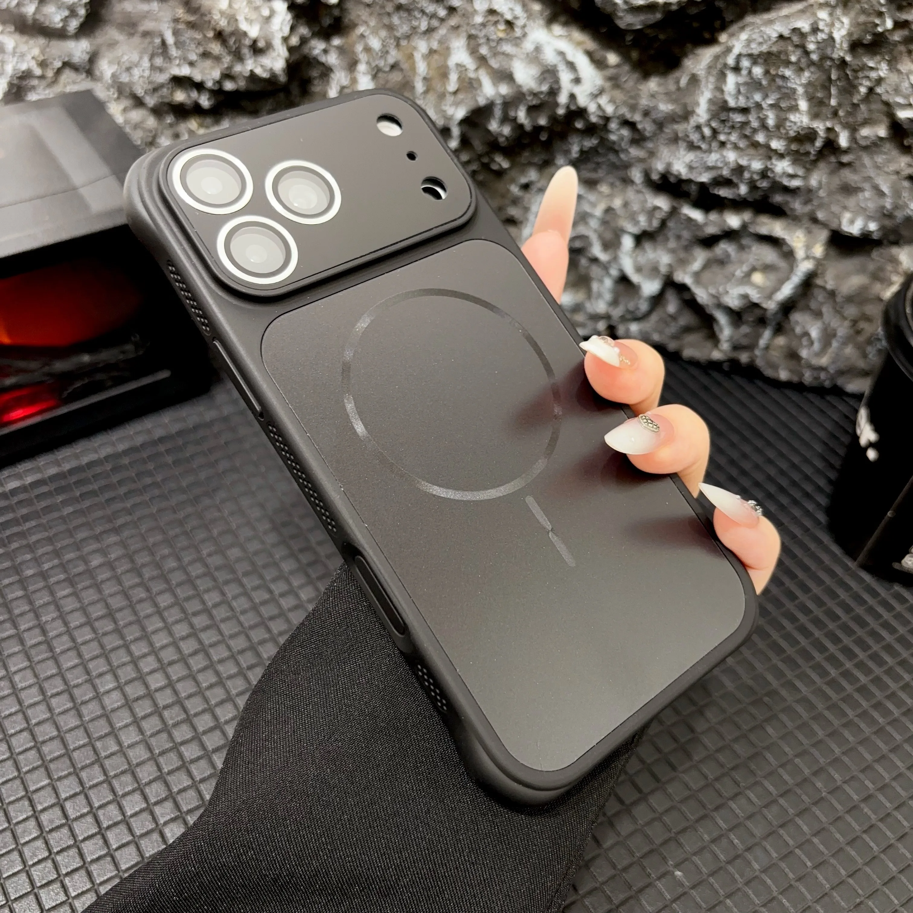 Coque de téléphone magnétique pour Apple iPhone 13 14 15 16 17 18 Pro Max, dissipation de chaleur, protection surélevée de la caméra, compatible MagSafe